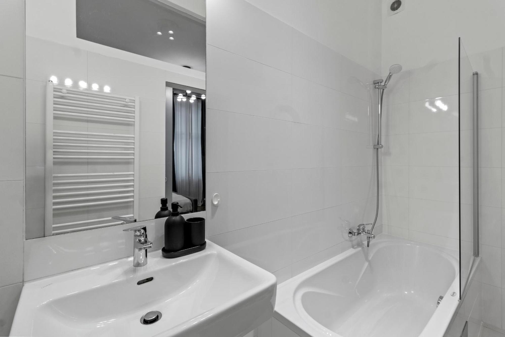 Cozy Vienna Apartments - 4 Min U6 Josefstaedterstrasse Buitenkant foto